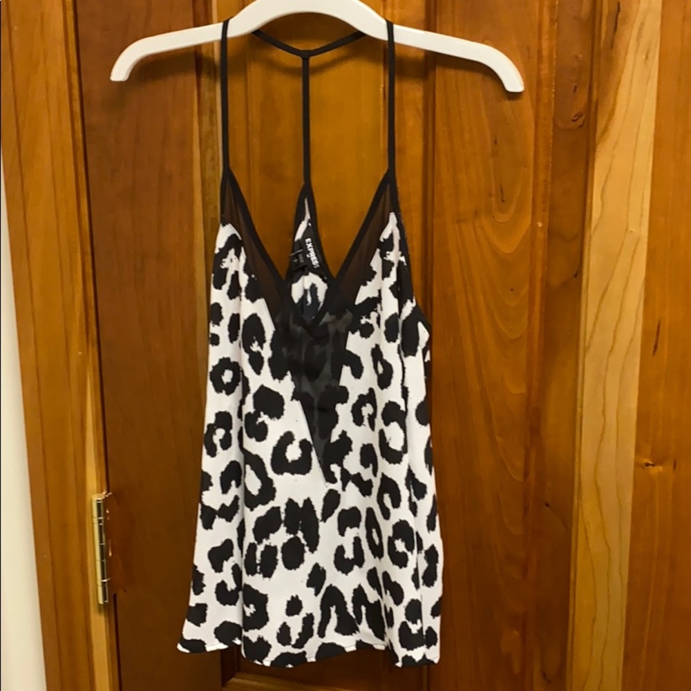 Express flowy top size small